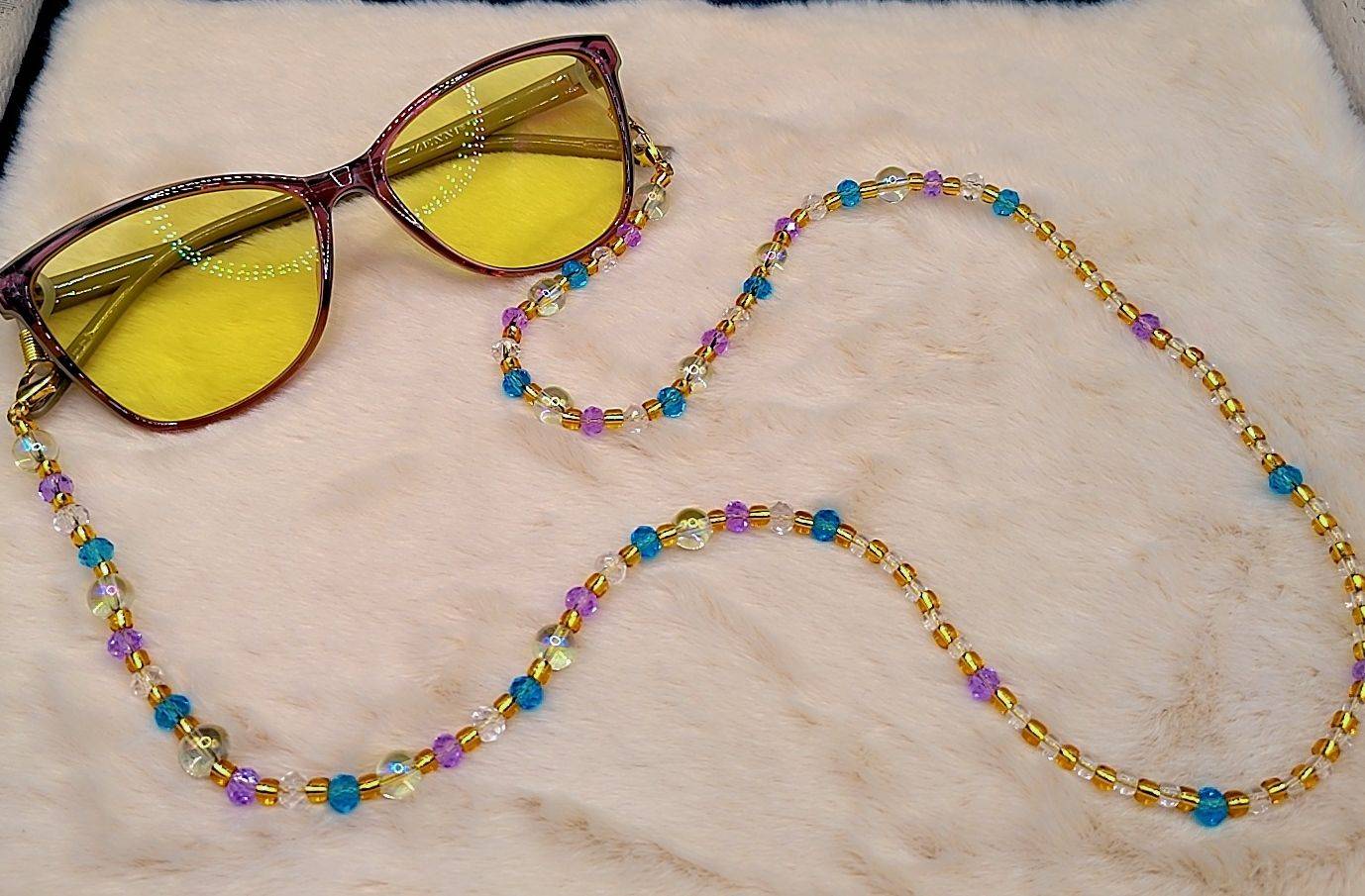 Golden Aura Glasses Chain ✨💛🦋