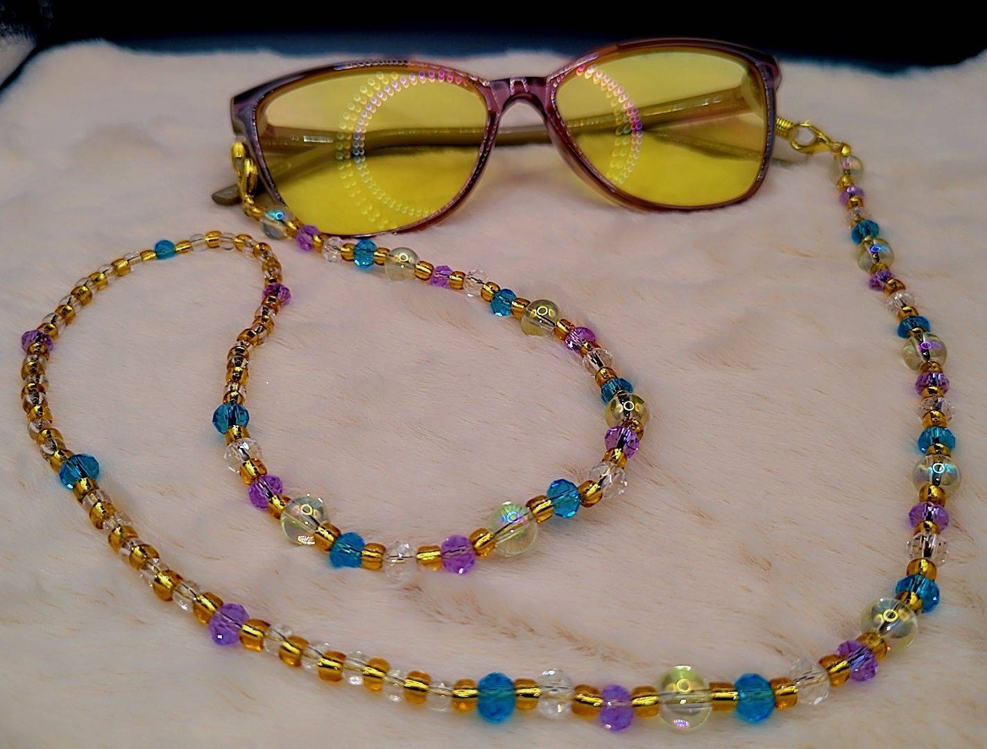Golden Aura Glasses Chain ✨💛🦋